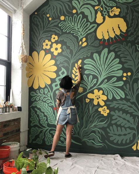 Clare Paint Good As Gold, Floral Wall Mural Simple, Small Accent Wall Painting Ideas, Small Room Mural Ideas, Wallpaper Accent Wall Entryway Bohemian, Random Wall Ideas, Dark Wall Murals Painted, Bathroom Wall Painting Ideas Creative, Art Studio Mural Ideas