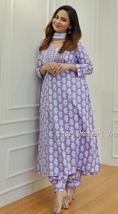 *Price - 899* *Free Shipping* Look straight out of a dreamy movie set as you turn around and walk in this elegant flaired suit ! The perfect of traditional wear 🦋🦋🦋🦋🦋🦋🦋🦋 _New straight kurta set with new style in saganeri block print_ *Size available*- *38(M),40(L),42(XL),44(XXL)* *Material - Cotton* *pant - Afgani parttan * *Pocket kurti - both side pocket * *Work-embroidery work * Kurti length - 45-46 inches Pant length - 39 inches Dupatta length- 2.2meter Sleeves - Straight Pant Kurti Designs, Straight Kurta Designs, Afgani Suit, Afgani Salwar Suit, Straight Kurti Designs, Cold Shoulder Blouse Designs, Indian Party Wear Dresses, Printed Kurti Designs, Easy Dress Sewing Patterns