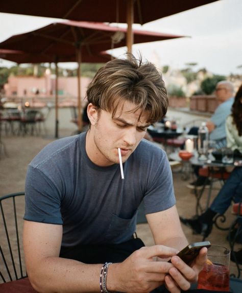 Film Updates on Twitter: "Joe Keery photographed by Christian Coppola https://t.co/bmT9Z480gr" / X Tumblr, Christian Coppola, Steve Harrington Stranger Things, Joe Kerry, Beautiful Joe, Joe Keery, Steve Harrington, Man Crush, Look At You