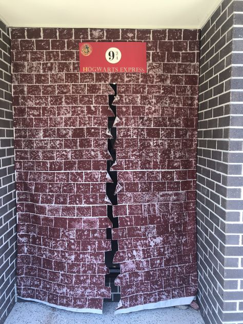 Harry Potter Party - DIY platform 9 3/4 wall. So much painting. Perfect entrance. Diy Platform 9 3/4 Wall, Harry Potter Entrance Decor, Harry Potter 9 3/4, Platform 9 3/4, 9 3/4 Birthday, Platform 9 3/4 Sign, Harry Potter Pyjamas, Harry Potter Platform, Harry Potter 9