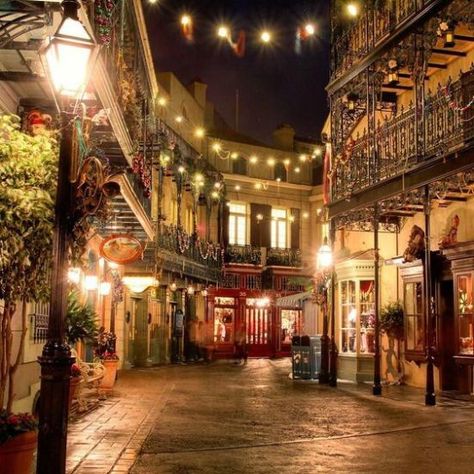 Nova Orleans, Louisiana Usa, Night Beautiful, Epic Mickey, New Orleans Travel, Disneyland California, Las Vegas Hotels, Big Easy, New Orleans Louisiana