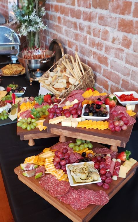 Charcuterie Board Tower, Vertical Charcuterie Board, Tiered Appetizer Display, Meat And Cheese Table Display, Meat And Cheese Tray Ideas Wedding, How To Display Crackers For A Party, Multi Level Charcuterie Board, Wedding Cheese Board Display, Multiple Charcuterie Boards Display