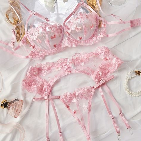 Faster shipping. Better service Langire Outfit Pink, Girly Lingerie, Lingerie Aesthetic, Lacey Lingerie, Lingerie Cute, Angel Fashion, Cute Nike Outfits, Pretty Bras, Lingerie Inspiration