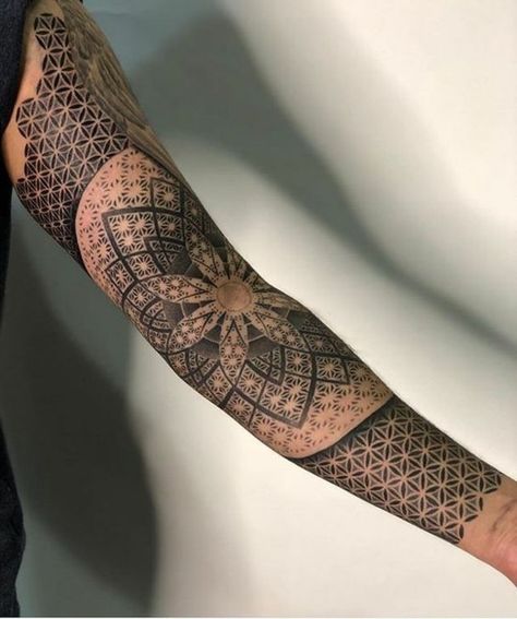 Arm Mandala Tattoo Men, Mandala Sleeve Tattoo Men, Black And Grey Mandala Tattoo, Mandala Sleeve Men, Geometric Tattoo Filler, Mandala Tattoo Men, Geometric Tattoo Meaning, Tato Mandala, Natur Tattoo Arm