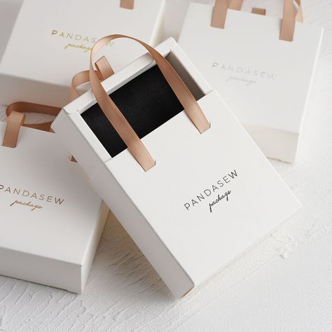 Drawer Packaging Design, Earring Packaging Ideas Boxes, Cardboard Box Packaging Design, Gold Box Packaging, Jewelry Packaging Design Inspiration, Jewellery Packaging Design, Jewellery Box Packaging, Drawer Box Packaging, Satin Packaging