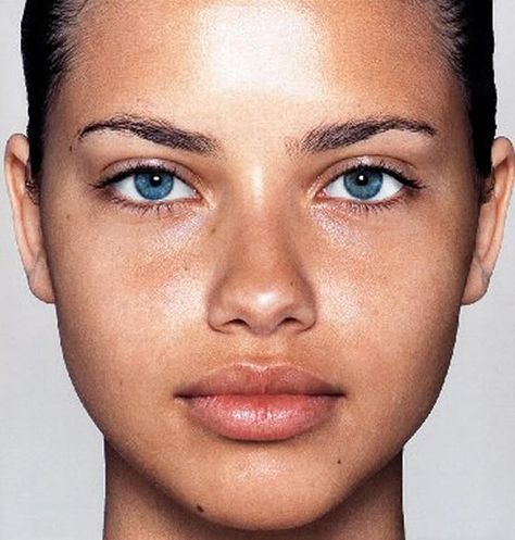 Celebrity Without Makeup: Adriana Lima without makeup look | Adriana Lima no makeup Lima, Make Up, Adriana Lima, Blue Eyes, No Makeup, A Woman, Makeup, Blue