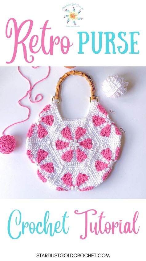 This stylish crochet purse is made using hexagons and assembled together with a retro bamboo handle to add that retro crochet vibe to your wardrobe. Amigurumi Patterns, Crochet Retro, Shark Bag, Retro Crochet, Bag Free Pattern, Crochet Shark, Purse Patterns Free, Yarn Creations, Knitting Crafts