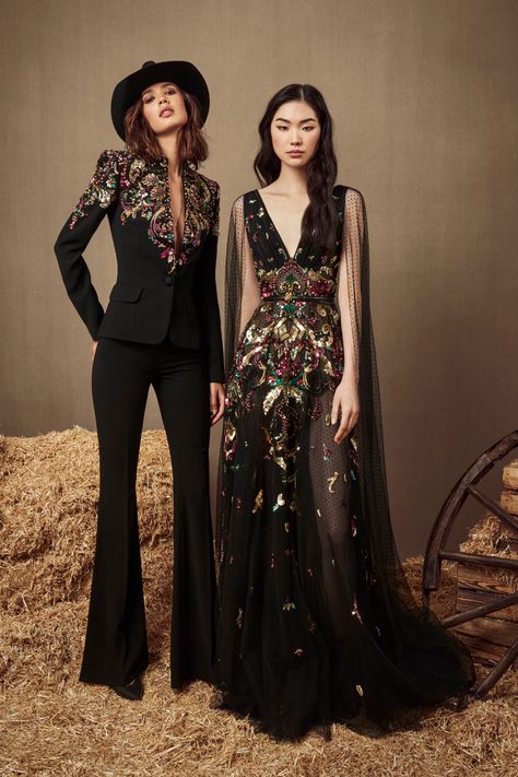 Zuhair Murad Pre-Fall 2022 Fashion Show | Vogue Black Outfits, Zuhair Murad, Look Gatsby, Detail Couture, Zuhair Murad Haute Couture, Space Cowboy, Fashion 2023, Cooler Look, Haute Couture Fashion