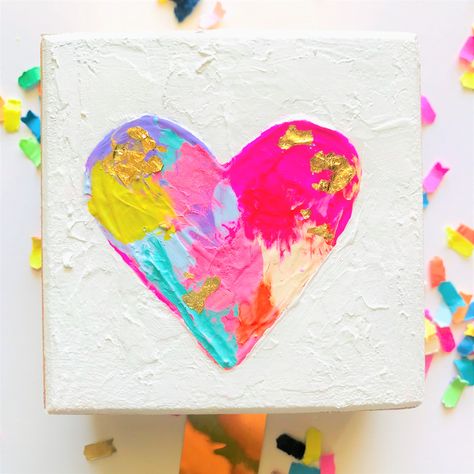 Heart Texture Art, Simple Heart Painting, Caulk Art, Mixed Media Resin Art, Fig Painting, Textured White Background, Abstract Heart Painting, Hearts Artwork, Heart Art Painting