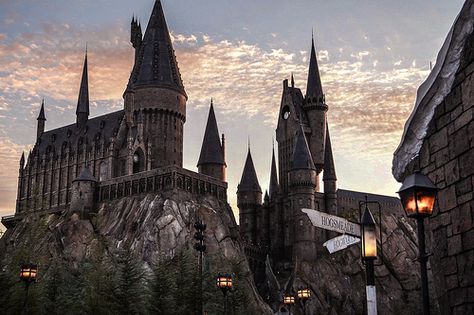 Visit The Wizarding World of Harry Potter in Orlando. For the kids of course (but mostly for me). lol Wallpaper Of Computer, Harry Potter 1920x1080, Harry Potter Computer Wallpaper Aesthetic, Desktop Wallpaper Harry Potter Aesthetic, Harry Potter Aesthetic Desktop Wallpaper, Hogwarts Desktop Wallpaper, Harry Potter Desktop Wallpaper Hd 1080p, Harry Potter Desktop Wallpaper Aesthetic, Harry Potter Pc Wallpaper 1920x1080