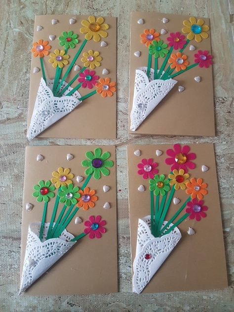 Classroom Crafts, Mothers Day Crafts Preschool, Mothers Day Cards Craft, May Crafts, Kraf Kertas, Spring Crafts For Kids, Aktivitas Montessori, Mothers Day Crafts For Kids, Daycare Crafts