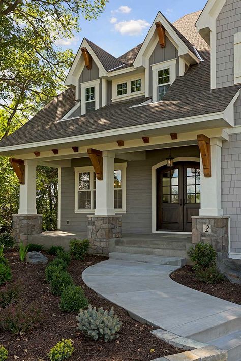 Craftsman Style Homes, Craftsman Home Exterior, Gray House, Exterior House Color, Craftsman Exterior, Home Exterior Makeover, Cape Cod House, Casa Exterior, Exterior Paint Colors For House