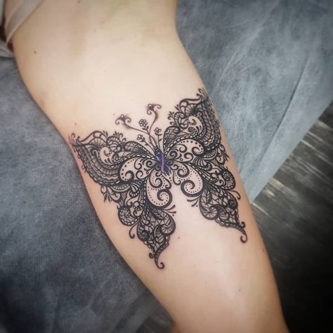 Lacy butterfly from yesterday... Used up my last brain cell for this one 🤪 Thanks Elli! . . . #butterfly #butterflytattoo #lacetattoo… Lace Butterfly Tattoo, Lace Flower Tattoos, Tiara Drawing, Mandala Compass, Lace Tattoos, Butterfly Wrist Tattoo, Lace Tattoo Design, Tattoo Posters, Cnidaria