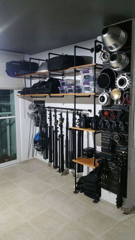 Now that I'm settled into my new 4200 sq. ft. studio, I have a ton of space. However, that wasn't always the case; in a smaller space, organization was the key to sanity. Tripping over gear and frantically searching for grip equipment is frustrating and doesn't look good in front of clients. I believe if you have an organized workspace that organization will be reflected in your mood while on set, allowing you to stay calm, cool, and collected. In this video, I show you four tips to starting ... Film Equipment Organization, Film Gear Storage, Photo Studio Organization Ideas, Photo Studio Storage, Product Studio Photography, Studio Set Up, Photography Studio Setup Small Spaces, Basement Art Studio, Work Space Ideas