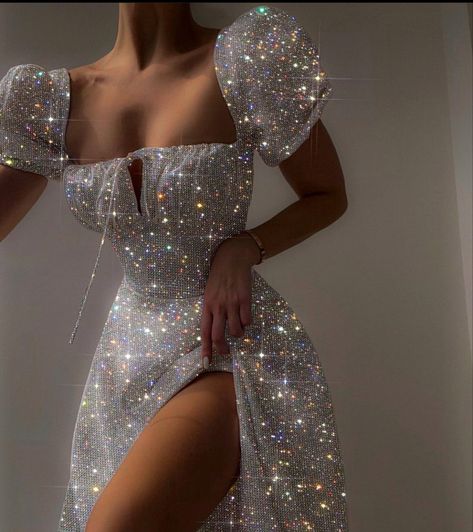 Swarosky Dress, Cosmic Costume, Glitter Outfit Party, Glitter Dress Outfit, Yk2 Aesthetic Outfits, Glam Dress Short, Bright Edit, Wedding Core, Glam Clothes