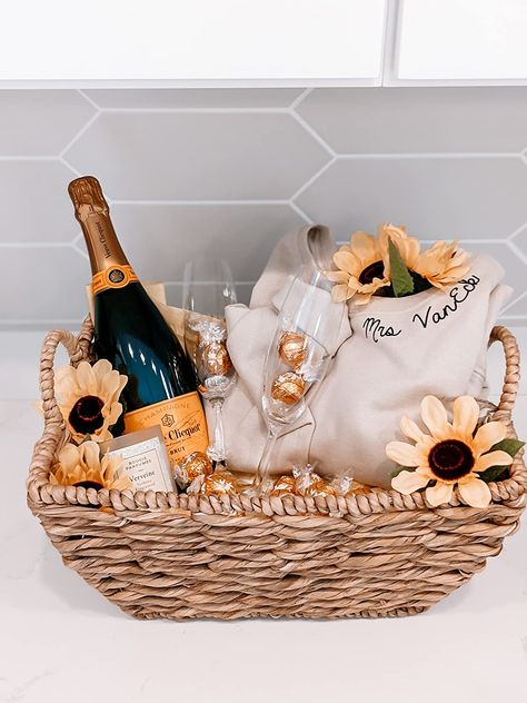 Miss To Mrs Gift Basket, Happy Engagement Gift Basket, Champagne Theme Gift Basket, Champagne And Glasses Gift Basket, Gift Basket For The Bride, Elopement Gift Basket, Engagement Gift Basket For Couples, Engagement Party Basket Gift, Champagne Gift Basket Ideas Diy