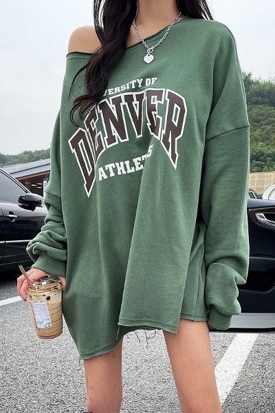 Hoodies For Women, Shopping Website, Fashion Graphic, Tees For Women, Beauty And Lifestyle, Shopping Websites, Korean Women, Korean Outfits, Graphic Tees Women