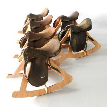 I love these so so so much! I would love to have one at Claire's vanity in her new room Saddle Swing, Ideas Habitaciones, Saddle Stools, Equestrian Decor, Horse Crafts, Horse Decor, Woodworking Videos, Wood Lathe, Horse Saddles