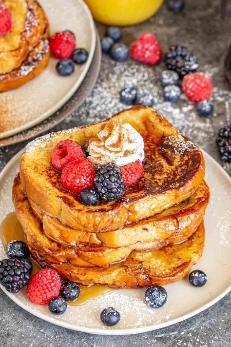 Essen, Homemade French Toast Recipe, The Best French Toast, Homemade French Toast, Easy French Toast, French Bread French Toast, Easy French Toast Recipe, French Toast Ingredients, Greek Yogurt Pancakes