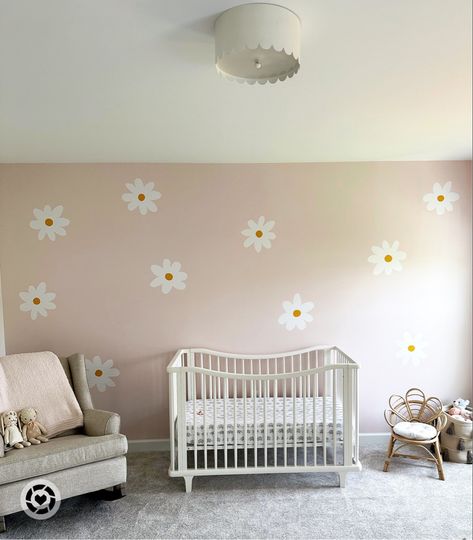 Daisy Decal Wall, Daisy Nursery Wallpaper, Boho Accent Wall Nursery, Daisy Nursery Wall, Daisy Flower Nursery Theme, Daisy Decal Nursery, Flower Accent Wall Nursery, Mural In Nursery, Daisy Wall Nursery