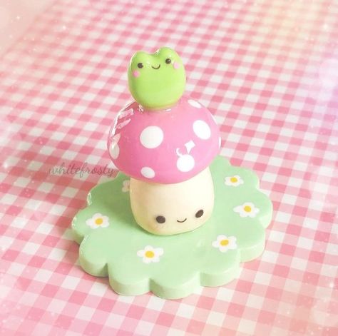 Things To Do With Molding Clay, Clay Kawaii Ideas, Cute Things Made Of Clay, Molding Clay Crafts, Diy Air Dry Clay Ideas, Cute Clay Ideas Aesthetic, Porcelain Clay Ideas, Patung Clay, Cute Clay Figures Easy