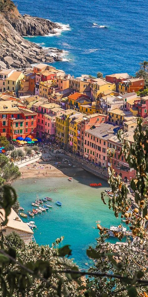 ITALY Cinque Terre Italy Wallpaper, Italia Wallpaper, Wallpaper Italy, Vernazza Cinque Terre Italy, Italy Wallpaper, Vernazza Italy, Fotografi Kota, Cinque Terre Italy, Beautiful Cities