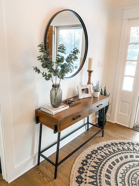 Round Rug Hallway Entrance, Round Front Door Rug, Styling Round Rugs, Entryway Table And Mirror Ideas, Jute Rug Entryway Front Doors, Round Entrance Rug, Wntryway Mirror, Mirror And Entryway Table, Entryway Rug Size Guide Farmhouse