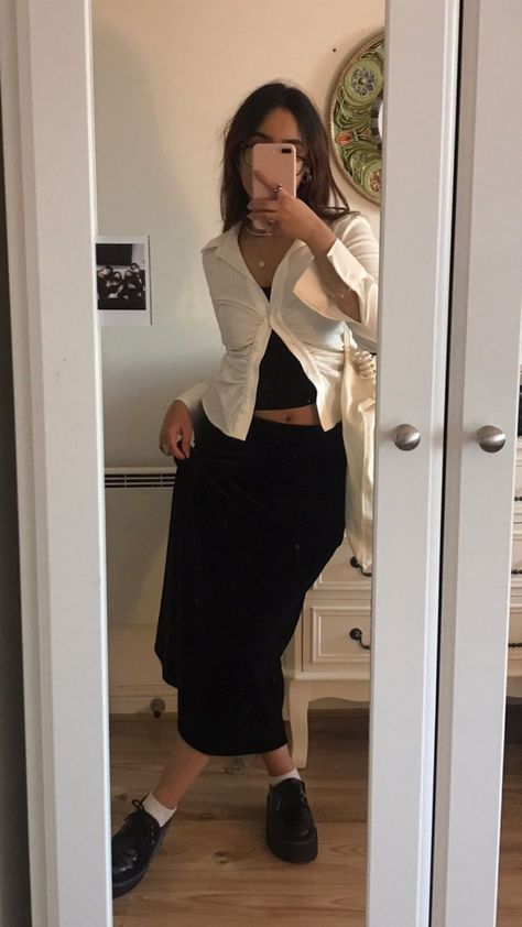 Outfit With Black Pencil Skirt, White Button Skirt Outfit, Black Velvet Skirt Long, Long Velvet Black Skirt, Long Black Skirt Tight, Long Skirt White Shirt, Button Up Shirt With Long Skirt, Black Jupe Outfit, Black Dress And White Button Up