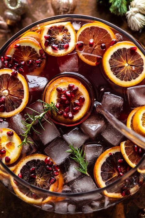 Sparkling Christmas Party Punch | halfbakedharvest.com #punch #christmasdrinks #cocktails Natal, Intimate Christmas Party, Fancy Christmas Decor, Xmas Appetizers Holiday Parties, Christmas Kid Food, Christmas Cocktail Bar, Holiday Party Aesthetic, Christmas Backyard, Christmas Party Punch