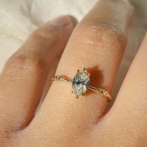 Laurie Fleming, Pretty Engagement Rings, Dream Wedding Ring, Cute Engagement Rings, Engagement Ring Inspiration, Future Engagement Rings, Engagement Inspo, Dope Jewelry, Dream Engagement