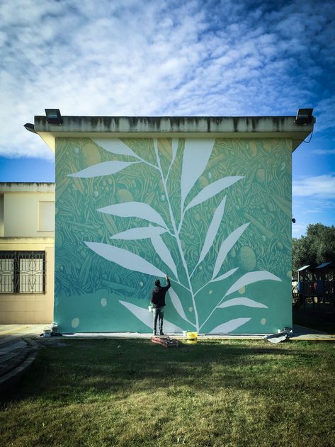 “S’Olivariu” by Tellas in Sardinia, Italy Mural Art Ideas Inspiration Nature, Nature Mural Art, Nature Graffiti, Wildflower Mural, Nature Mural, Exterior Murals, Interior Murals, Garden Mural, Tropical Painting