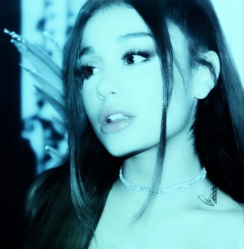 — : 𝐞𝐝𝐢𝐭𝐞𝐝 𝐛𝐲 𝐦𝐞 ; ariana grande ; ariana pfp ; ariana icon ; ariana grande pfp ; ariana grande icon Pfp Ariana Grande, Ariana Grande Profile, Ariana Grande Pfp, Ariana Pfp, Ariana Grande Selfie, Ariana Grande Icon, Ariana Grande Album, Ariana Grande Drawings, Nicki Minaj Pictures