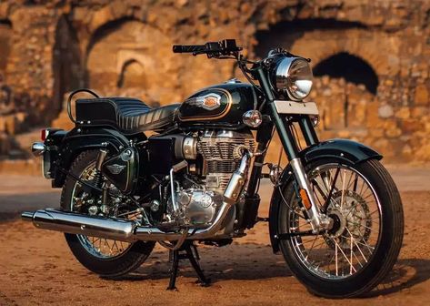 Royal Enfield launches all-new Bullet 350 starting at Rs. 1.73 Lakh Royal Enfield Bullet 350, Bullet 350, Enfield Bike, Enfield Classic, Royal Enfield Bullet, Jet Black Color, Bike News, Retro Motorcycle, Forest Green Color