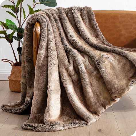 Fake Fur Blanket, Faux Fur Bed, Grey Faux Fur Throw, Fur Bed, Warm Blankets Cozy, Fur Blankets, Faux Fur Bedding, Fur Bedding, Picnic Camping