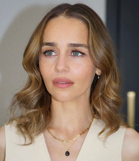 Summer Hair, Emilia Clarke, Emilia Clarke Hair, Summer Hair Colour, Colour Trend, Soft Blonde, Summer Hair Color, Hair Inspiration Color, Light Hair