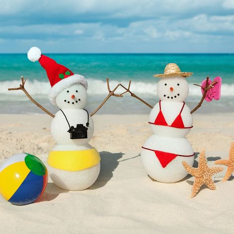 Reverse Christmas in July Christmas Party Themes For Adults, Christmas In July Party Ideas, Christmas In July Decorations, Christmas In July Party, Hawaii Christmas, Adult Christmas Party, Aussie Christmas, Florida Christmas, Hawaiian Christmas