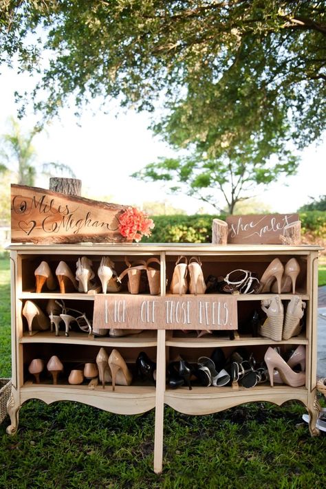 Such a great idea- a shoe valet at your wedding!! Great for guests who want to kick off their shoes! Photo by Sarah & Ben, see more: http://theeverylastdetail.com/whimsical-romantic-garden-wedding/ Wedding Cake Designs, Rustic Wedding Decorations, Funny Vine, Romantic Garden Wedding, Garden Wedding Decorations, Future Wedding Plans, Romantic Garden, Cute Wedding Ideas, Wedding Guide