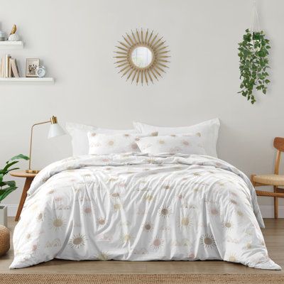 The 3pc bedding collection by Sweet Jojo Designs will create a unique boho setting for your bedroom. This artistic bedding set uses a sensational collection of exclusive brushed microfiber fabrics and boasts a hand-painted abstract sun and mountain print and uses warm earthy tones. | Sweet Jojo Designs Desert Sun and Mountain Comforter Set green/pink/Yellow | Home Decor | JJD11893 | Wayfair Canada Neutral Pattern Comforter, Sun Bedding, Queen Size Comforter Sets, Rainbow Bedding, Kids Comforters, Queen Bedding, Neutral Bedding, Girls Bedding Sets, Desert Sun
