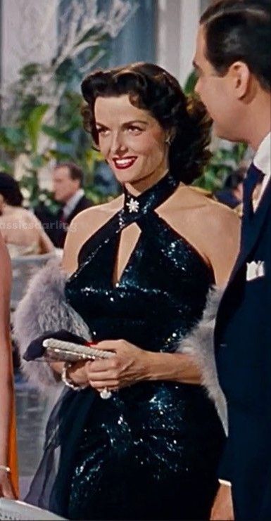 Iconic Jane Russell black dress - Gentleman prefers blondes Jane Russell Black Dress, Haute Couture, Jane Russell Dress, Jane Russell Wallpaper, Jane Russell Style, Jane Russell Aesthetic, Jane Russell Gentlemen Prefer Blondes, Russell Aesthetic, Gentleman Prefer Blondes