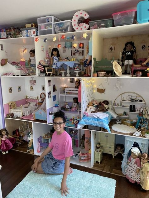 Doll Collection Room, Doll House Ideas, American Girl Bedrooms, American Girl Storage, Barbie Storage, American Doll House, Ag Doll House, American Girl House, Doll Rooms