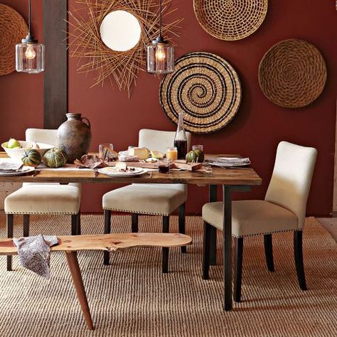 African decor, love this Farmhouse Style Dining Room, Dining Room Decor Modern, African Interior Design, African Inspired Decor, African Interior, Farmhouse Style Table, Industrial Dining Table, Dinner Room, African Home Decor