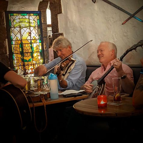 Live Scottish Folk Music | Edinburgh | The Ensign Ewart Edinburgh, Folk Music, Royal Mile Edinburgh, American Folk Music, Traditional Song, Whisky Tasting, Menu Book, Summer 24, Live Music