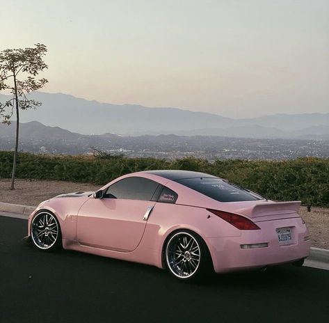 Nissan 370z Pink, Nissan 350z Aesthetic, 370z Aesthetic, 350z Aesthetic, Summer Character Design, Doodle Clothes, Nissan Coupe, Valentine Hairstyles, Lighting Heart