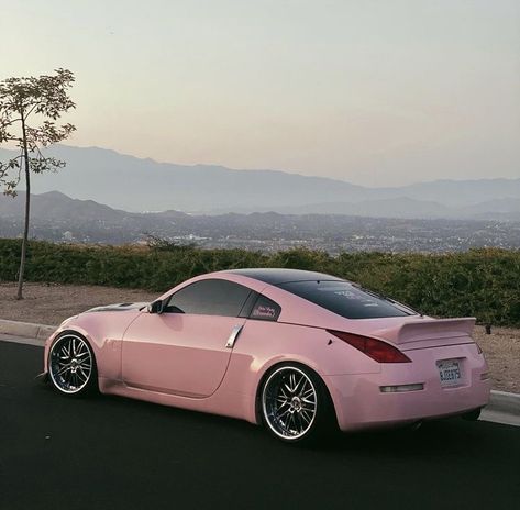 Nissan 370z Pink, Nissan 350z Aesthetic, 370z Aesthetic, 350z Aesthetic, Summer Character Design, Doodle Clothes, Nissan Z350, Nissan Coupe, Valentine Hairstyles