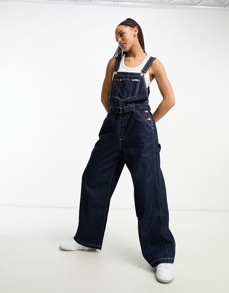 Wide Leg Dungarees, Salopette Outfit, Indie Rock Outfits, Jumpsuit Jeans, Baggy Jumpsuit, Salopette Jeans, Dungaree Dress, Jean Large, Dark Jeans