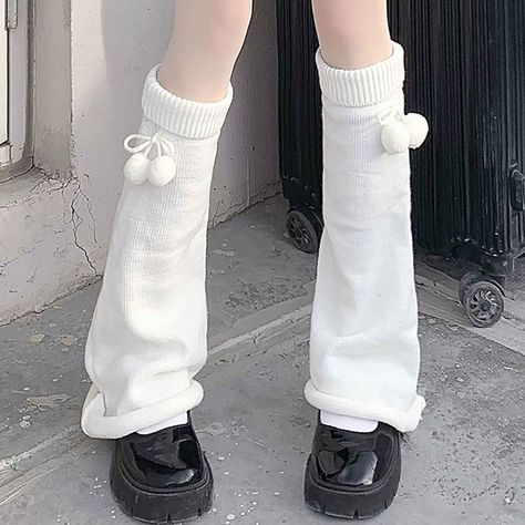 Cutecore Leg Warmers, Big Leg Warmers Outfit, Warm Cute Outfits, Aesthetic Leg Warmers, Medias Aesthetic, Leg Warmers Aesthetic, Fuzzy Leg Warmers, Cute Leg Warmers, White Leg Warmers