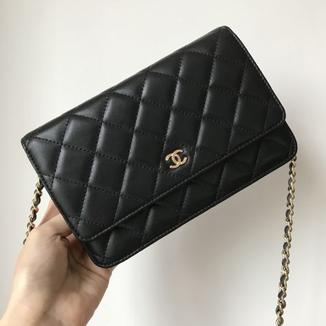 Chanel woman WOC wallet of chain bag original leather version Chanel Classic Wallet On Chain, Luxury Wishlist, Style Parisian Chic, Chanel Wallet On Chain, Chains Aesthetic, Chanel Woc, Dream Bag, Chanel Classic Flap Bag, Classic Flap Bag