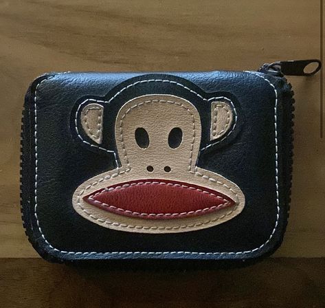 Useful Tips, Paul Frank Monkey, Inside My Bag, Paul Frank, Cute Wallets, Pretty Bags, Cute Little Things, Interesting Information, Current News