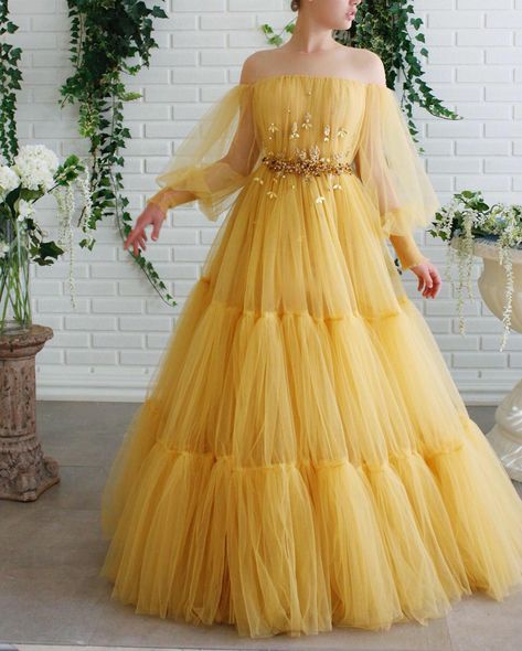Yellow Prom Dresses With Sleeves, Yellow Elegant Dress, Yellow Princess Dress, Simple Prom Dress Long, Teuta Matoshi, Lace Long Prom Dress, Yellow Gown, Prom Dresses Elegant, Puffy Dresses
