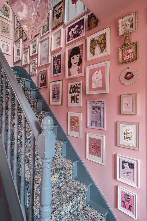 It’s a Colourful Life – Priceless Magazines Tumblr, Palmas, Colourful Hallway Ideas, Maximalist Hallway, Maximalist Entryway, Stairs Landing Ideas, Unique Stairs, Pink Entryway, Zoom Interview